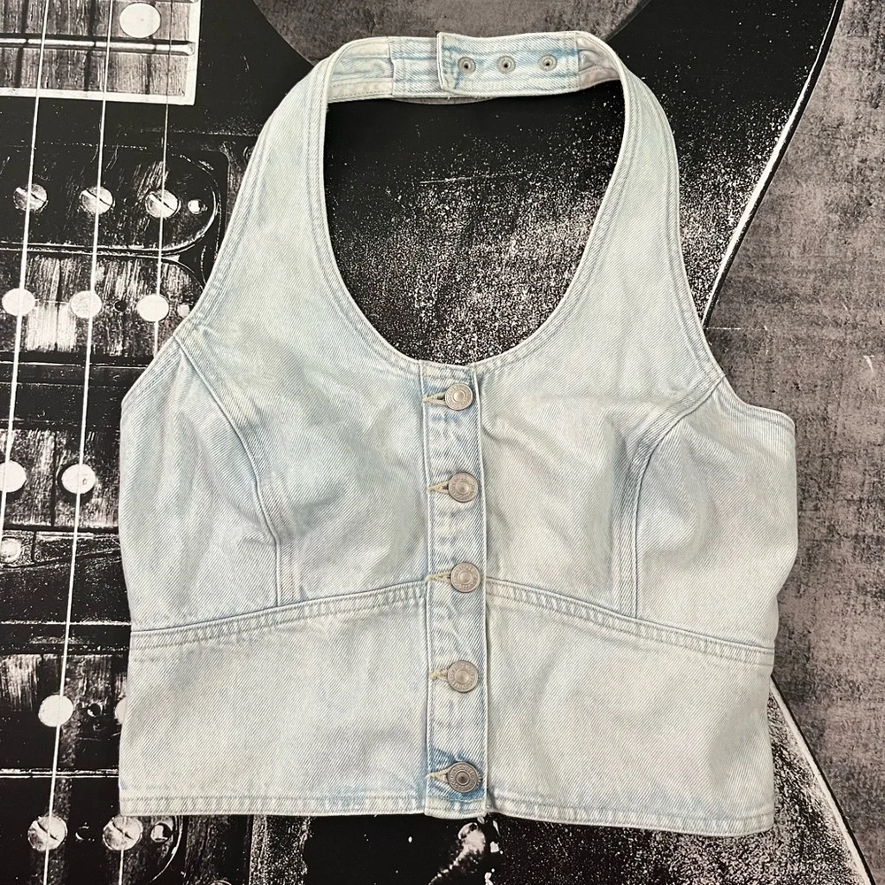 NWT Levi’s Halter Top - Picture 3 of 4